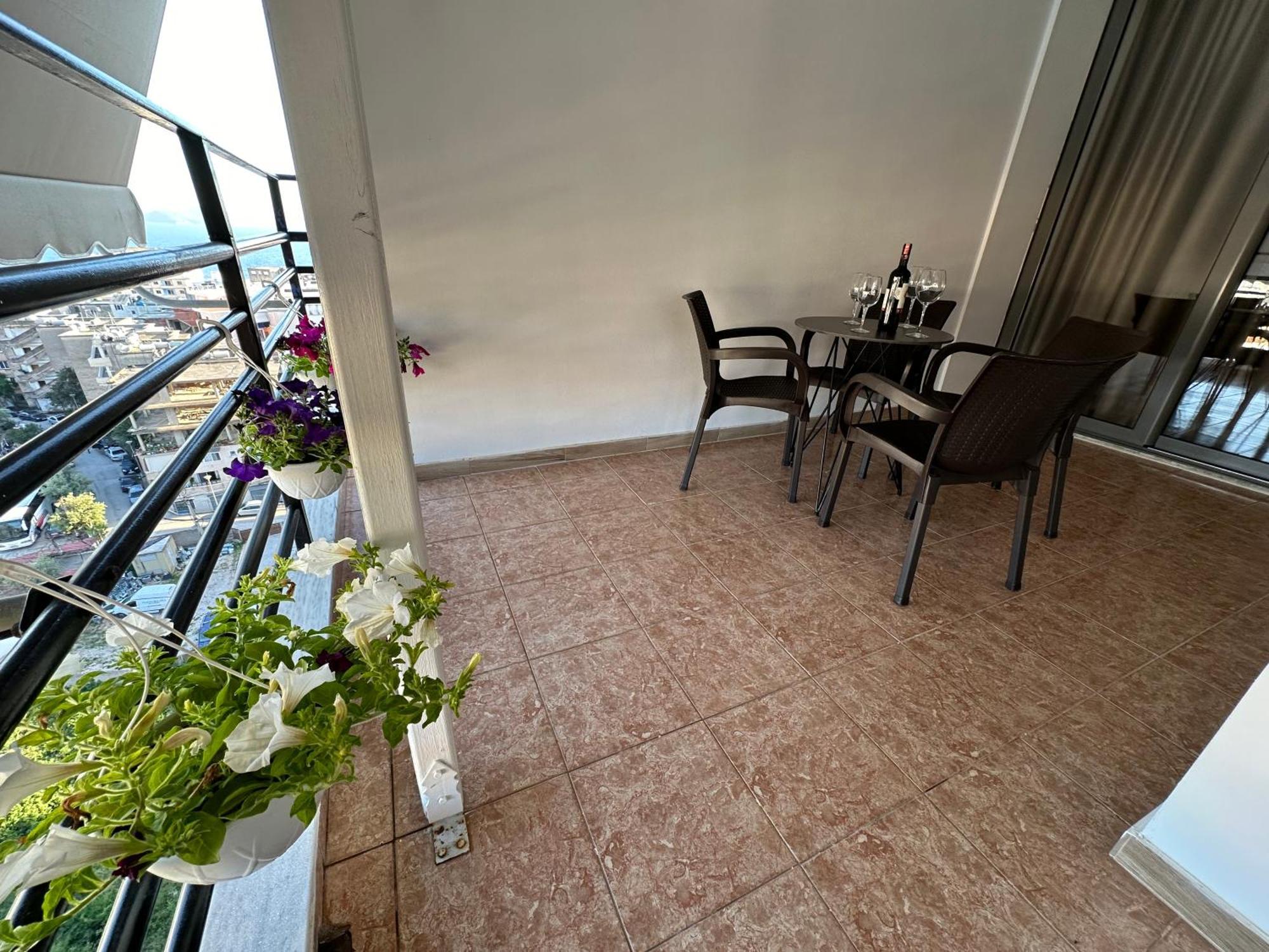 Suites Kozi Sarande Bagian luar foto