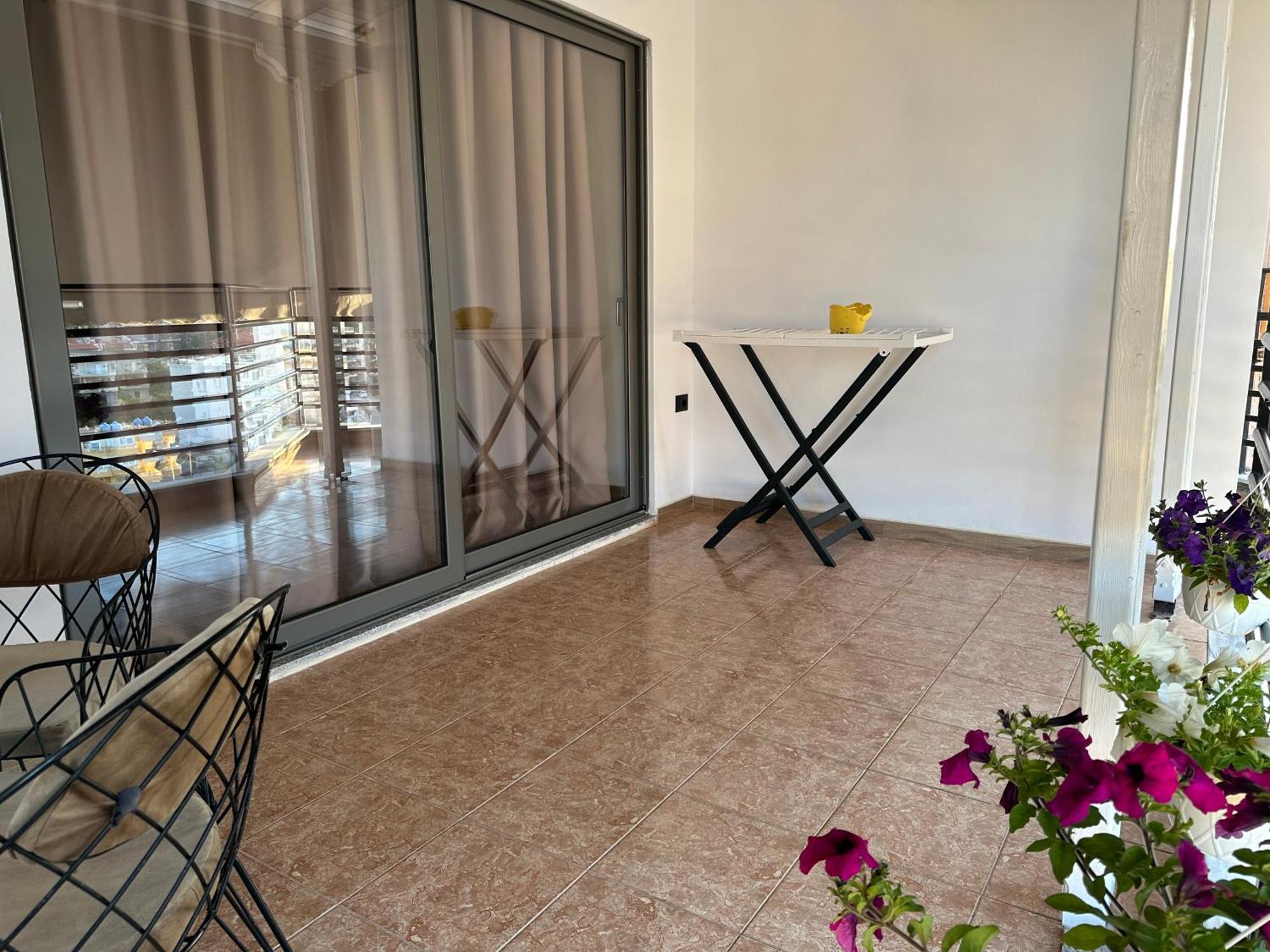 Suites Kozi Sarande Bagian luar foto
